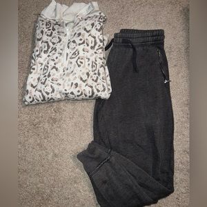 Aerie Lounge Set